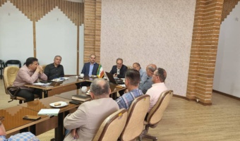 برگزاری جلسه تبیین سیاست ها و برنامه های موسسه در تحقیقات گل و گیاهان زینتی