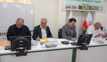 بازدید گروه ارزیابی عملکرد مدیران (از ستاد موسسه تحقیقات علوم باغبانی و دفتر نظارت و ارزشیابی سازمان تات) از پژوهشکده پسته موسسه تحقیقات علوم باغبانی کشور